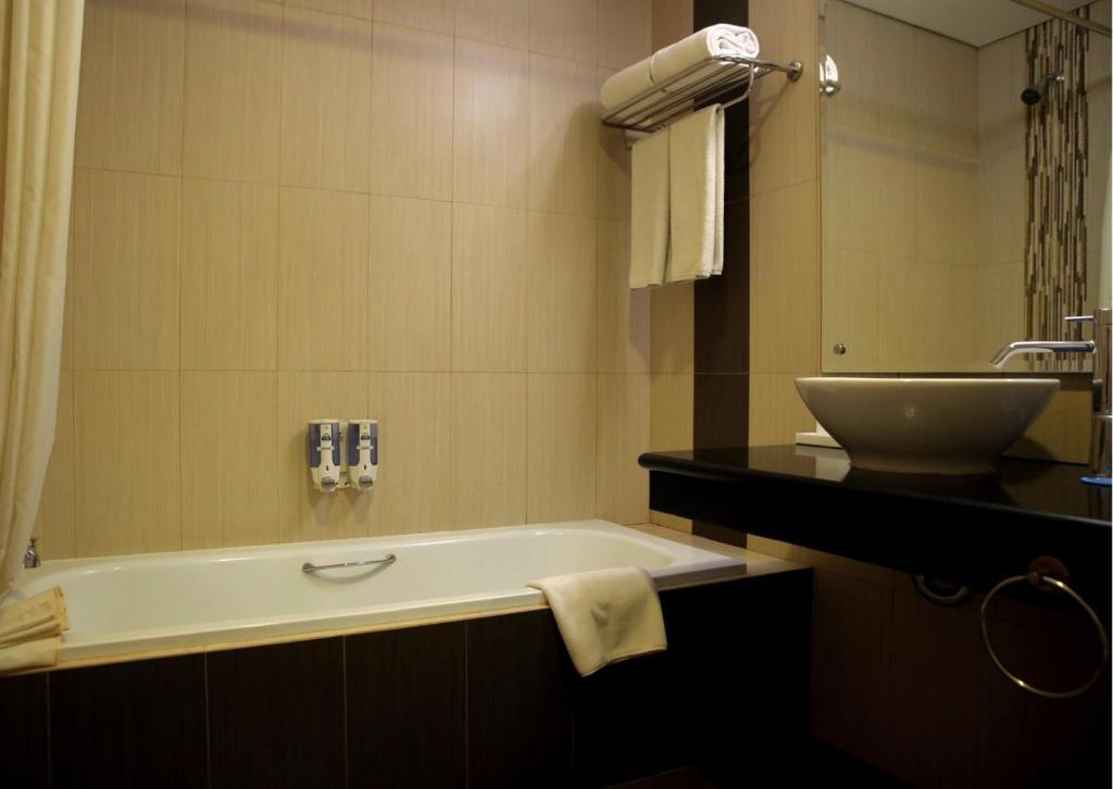 Days Hotel & Suites By Wyndham Jakarta Airport Tangerang Ngoại thất bức ảnh